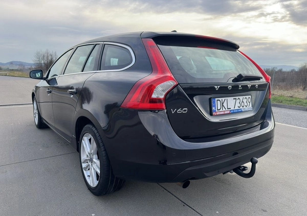 Volvo V60 cena 41000 przebieg: 242000, rok produkcji 2013 z Kłodzko małe 667